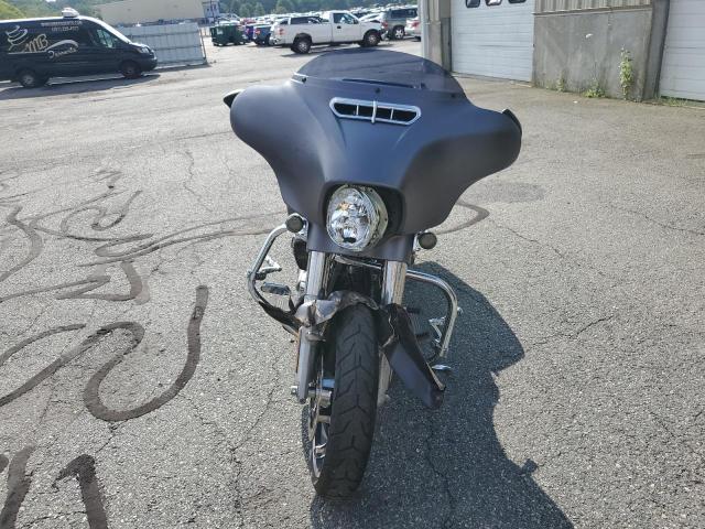 2017 HARLEY-DAVIDSON FLHXS STRE 1HD1KRC18HB617815