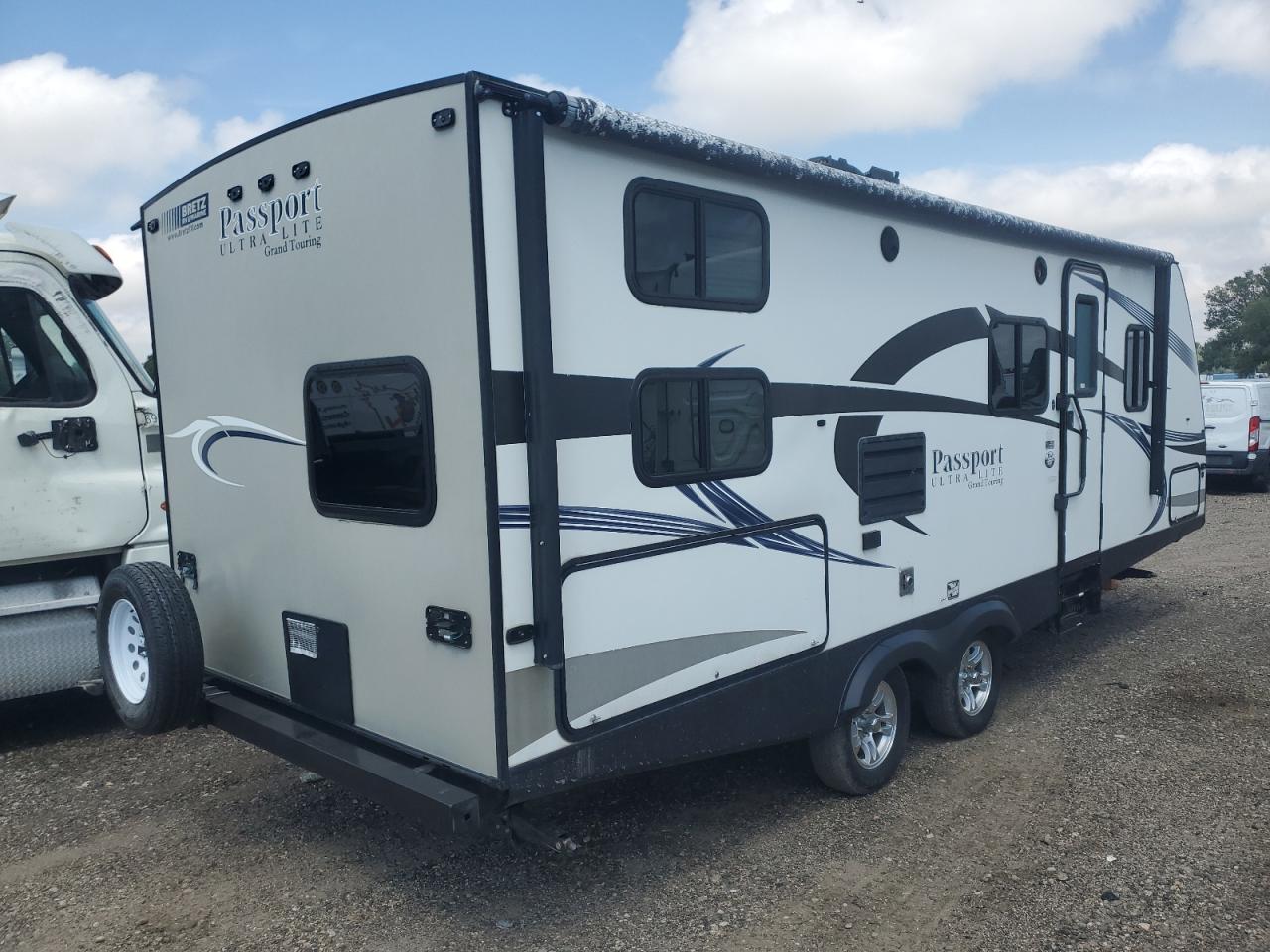 Lot #3214351235 2016 KEYSTONE PASSPORT