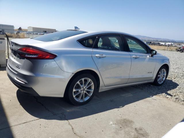 2019 FORD FUSION SE 3FA6P0LU3KR116421