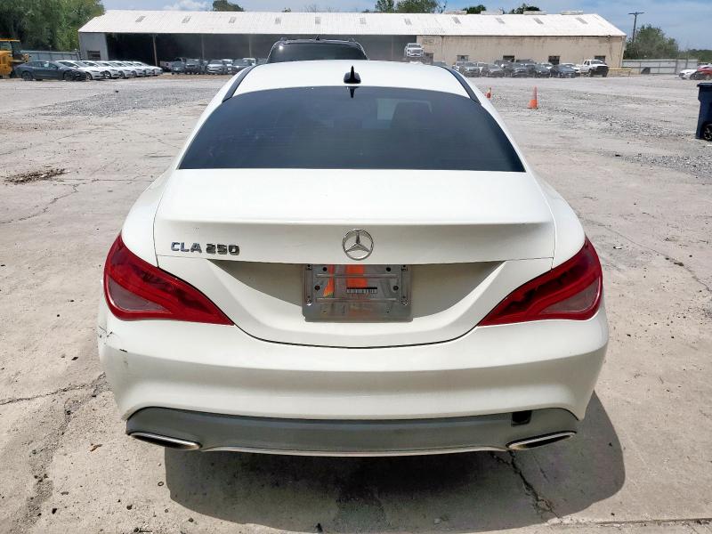 2018 MERCEDES-BENZ CLA 250 WDDSJ4EB9JN580012