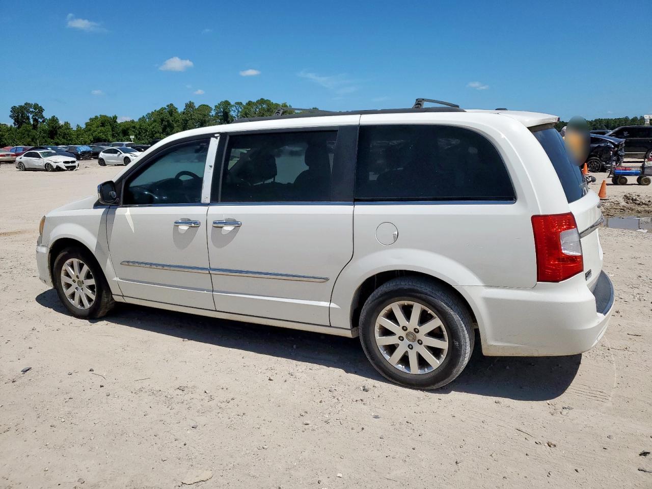 CHRYSLER TOWN & COUNTRY TOURING L