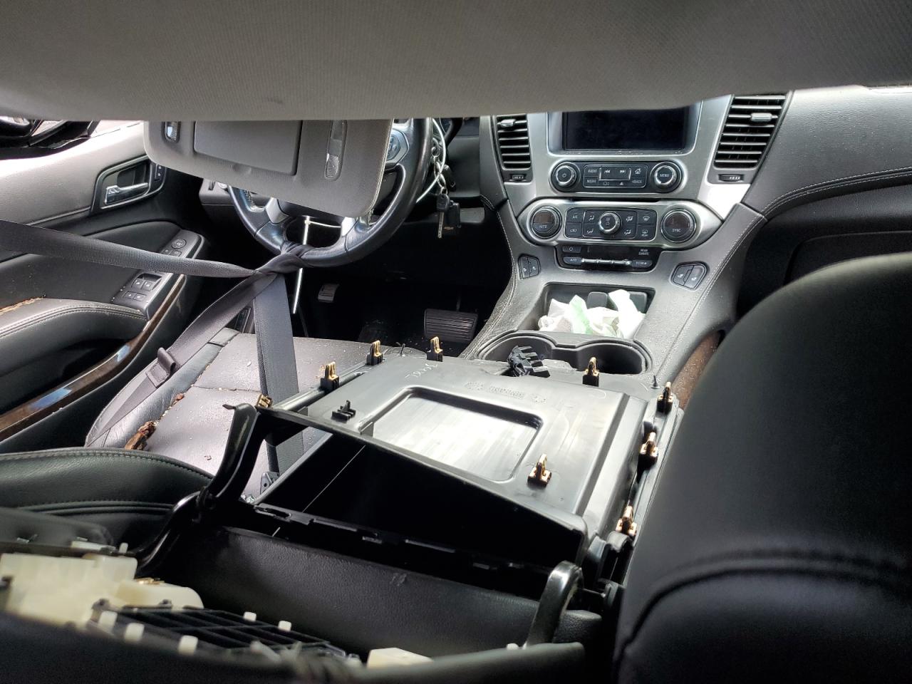 CHEVROLET TAHOE K1500 LT