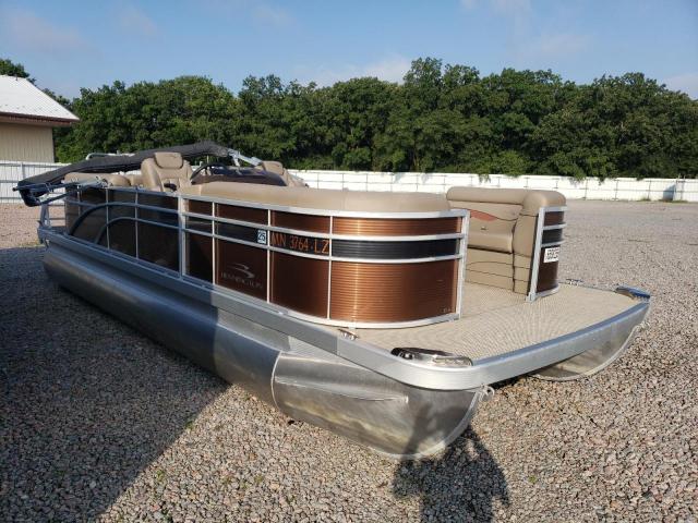 BENNINGTON MARINE PONTOON