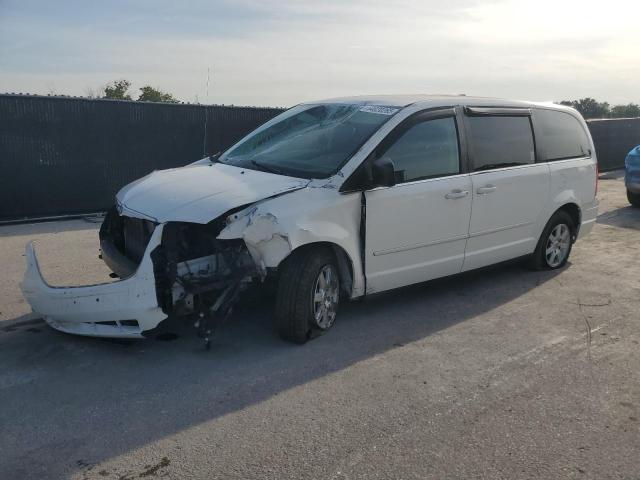 CHRYSLER TOWN & COU