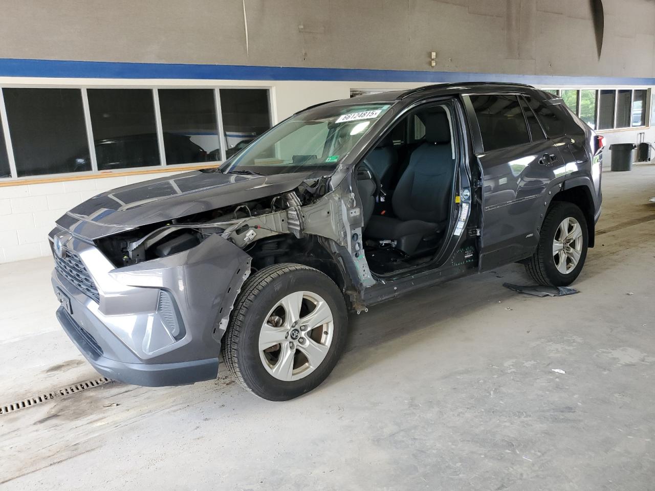 TOYOTA RAV4 LE