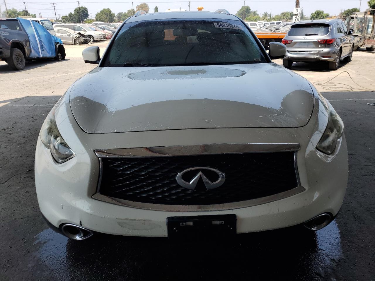 INFINITI QX70
