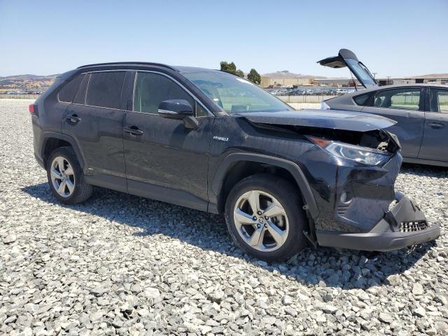 2021 TOYOTA RAV4 XLE P JTMB6RFV5MD039647