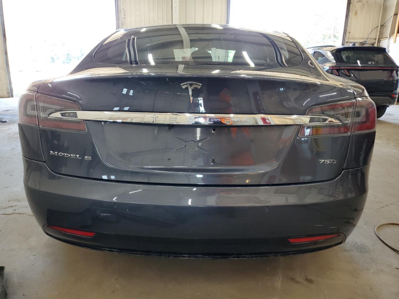 Tesla Model s 2018