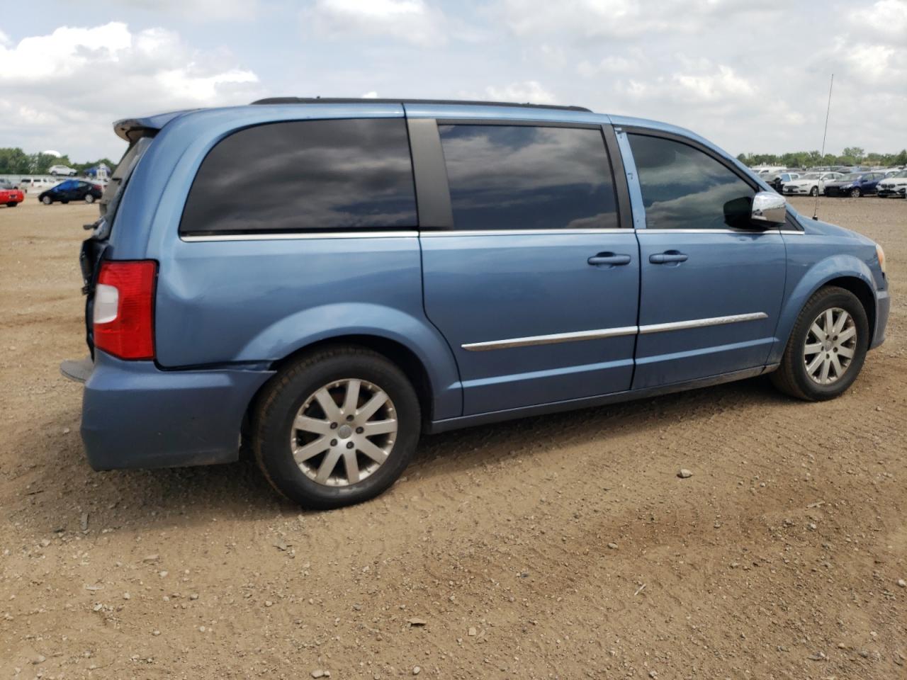 CHRYSLER TOWN & COUNTRY TOURING L