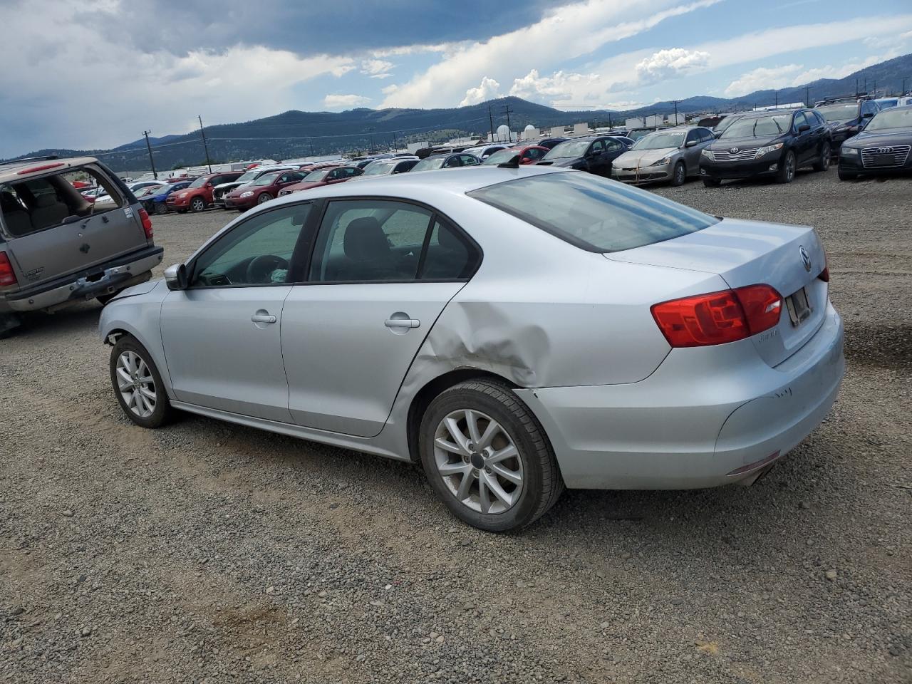 VOLKSWAGEN JETTA SE