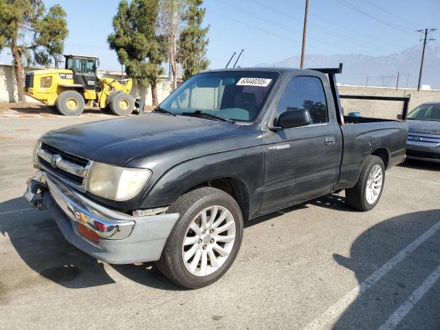 TOYOTA TACOMA