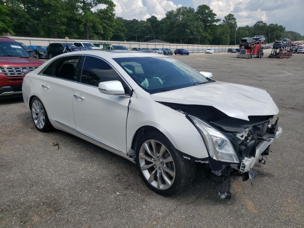 CADILLAC XTS LUXURY COLLECTION