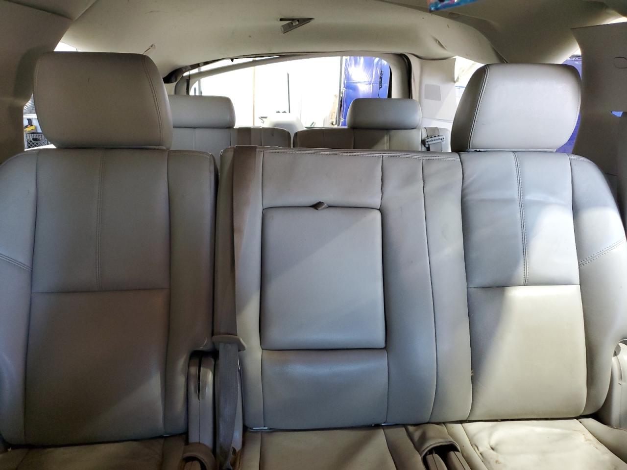 CHEVROLET SUBURBAN C1500 LT