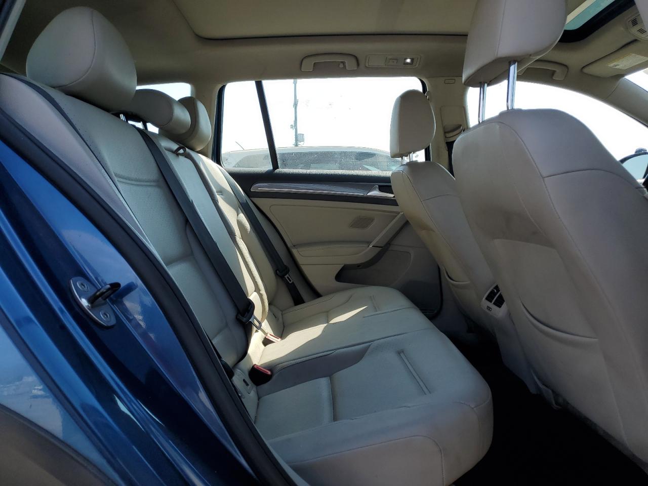 VOLKSWAGEN GOLF ALLTRACK S