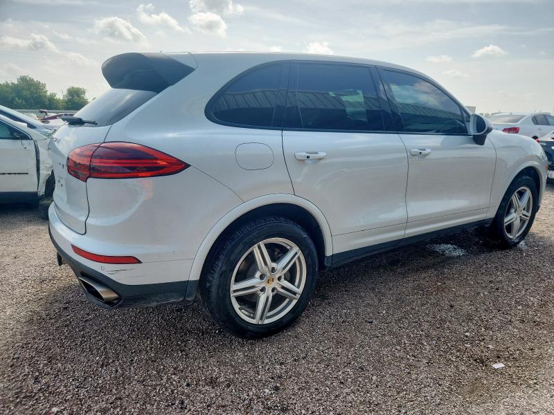 2017 PORSCHE CAYENNE WP1AA2A29HKA81091