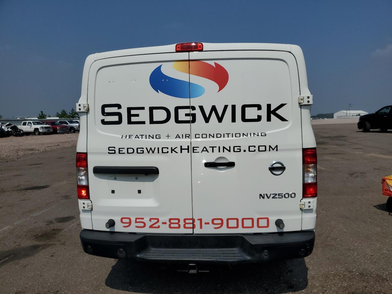 NISSAN NV2500 2500 S