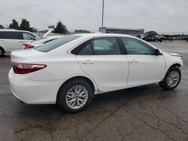 Vin: 4t1bf1fk0hu807348, lot: 62851065, toyota camry le 20173