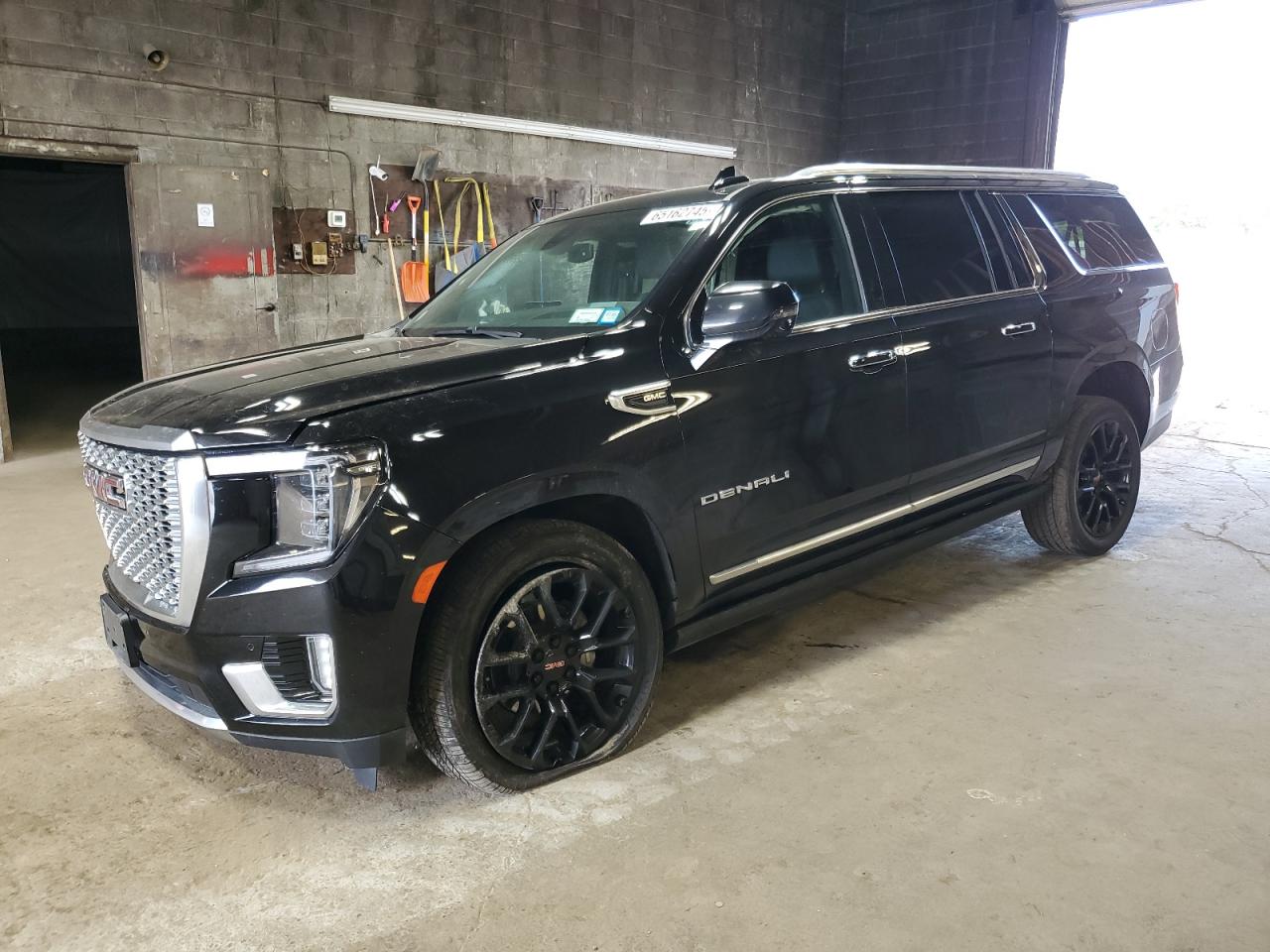GMC YUKON DENALI