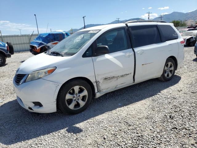 TOYOTA SIENNA LE