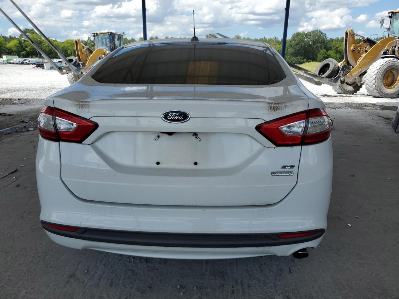 FORD FUSION SE
