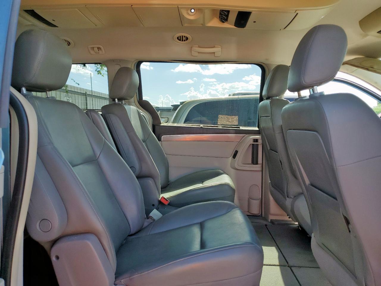 VOLKSWAGEN ROUTAN SE