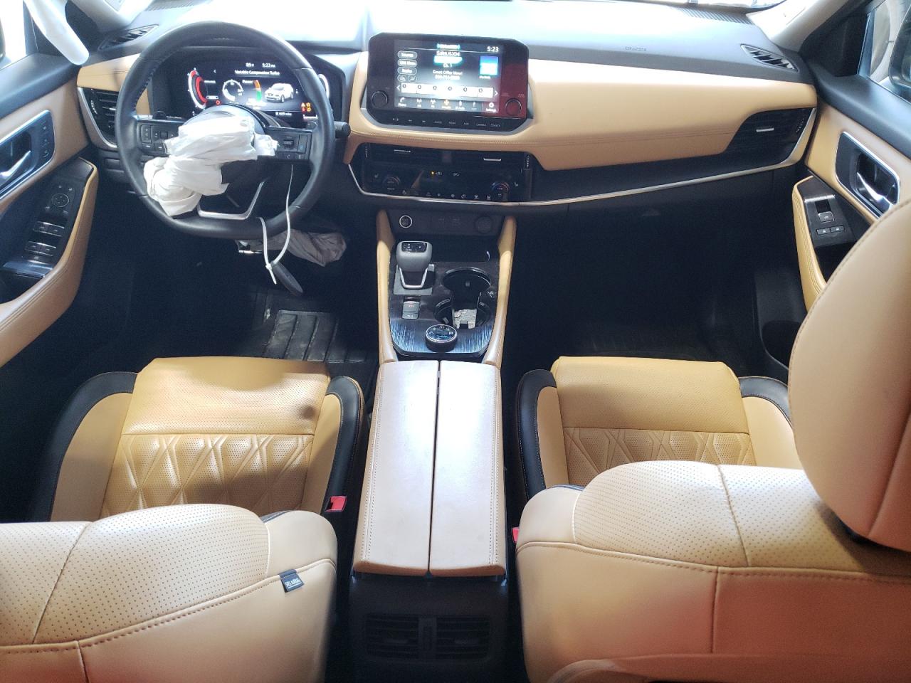 NISSAN ROGUE PLATINUM