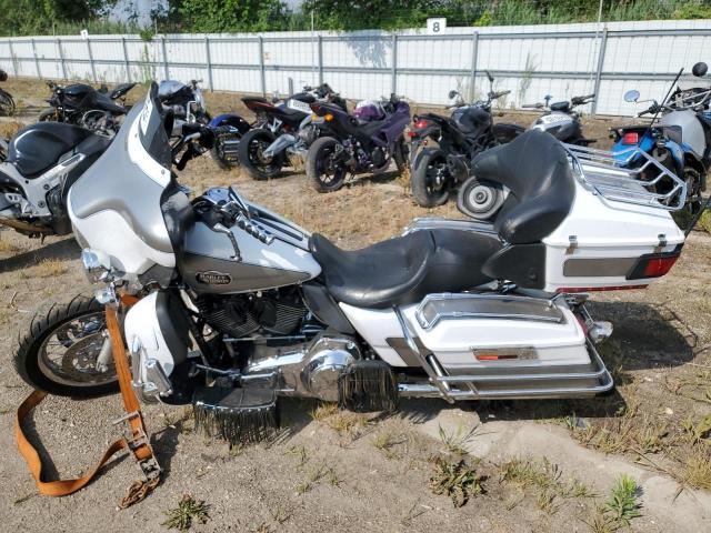 2009 HARLEY-DAVIDSON FLHTCU 1HD1FC4129Y658813