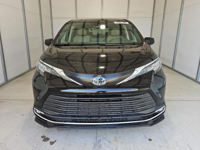 2022 TOYOTA SIENNA XLE 5TDYRKEC9NS112243