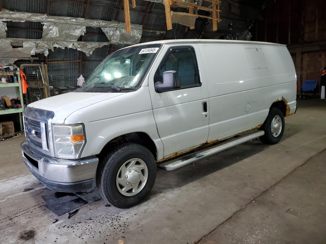 FORD ECONOLINE E250 VAN