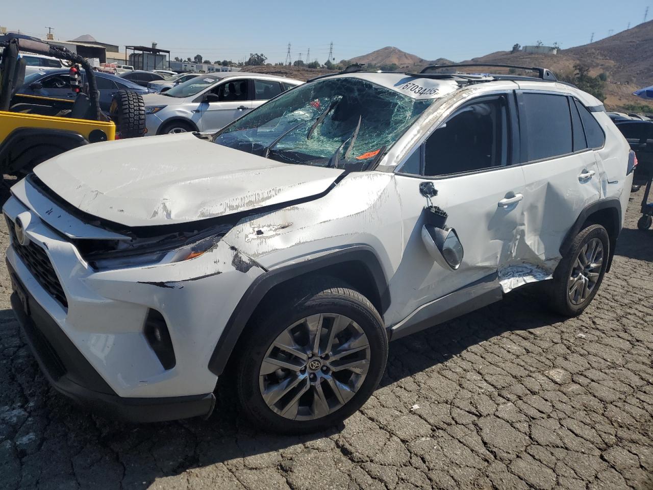 TOYOTA RAV4 XLE PREMIUM