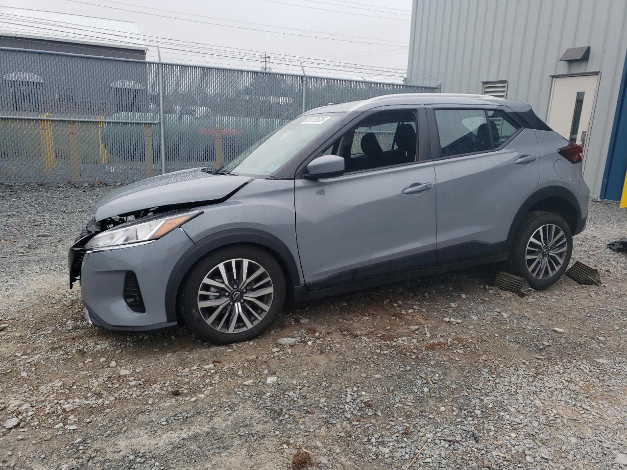 NISSAN KICKS SV