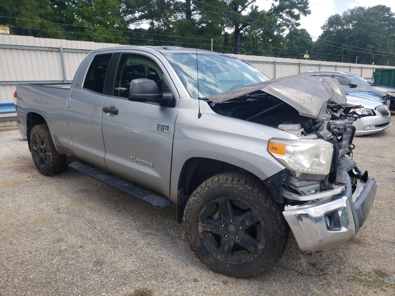 TOYOTA TUNDRA DOUBLE CAB SR