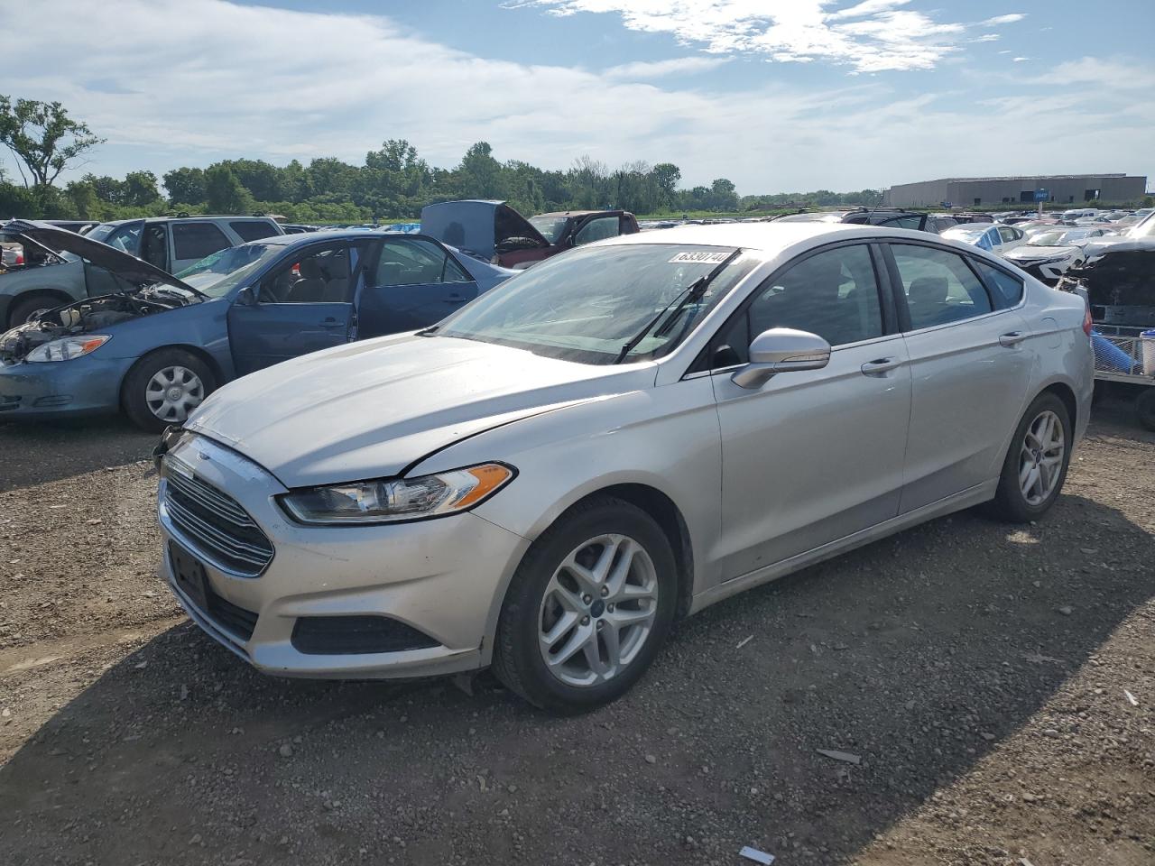 FORD FUSION SE