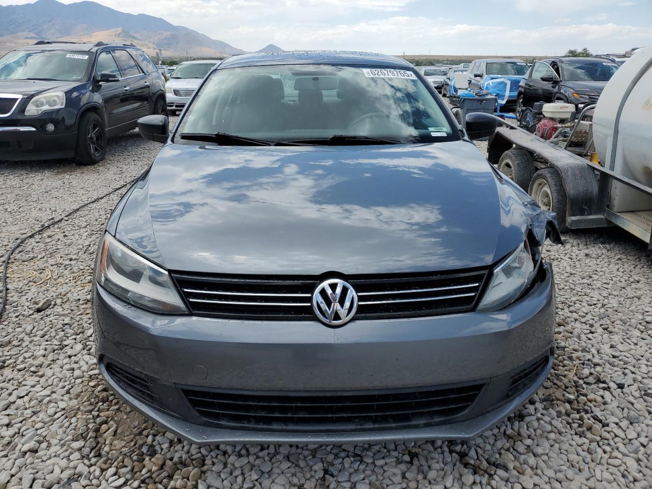 VOLKSWAGEN JETTA BASE