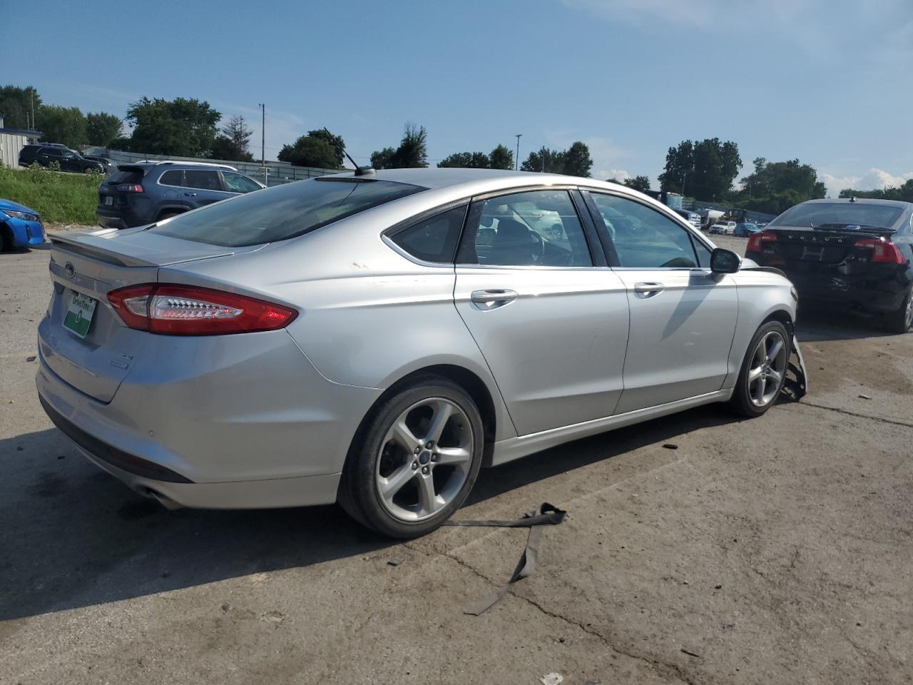 FORD FUSION SE
