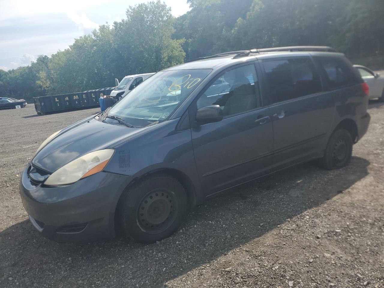 TOYOTA SIENNA CE