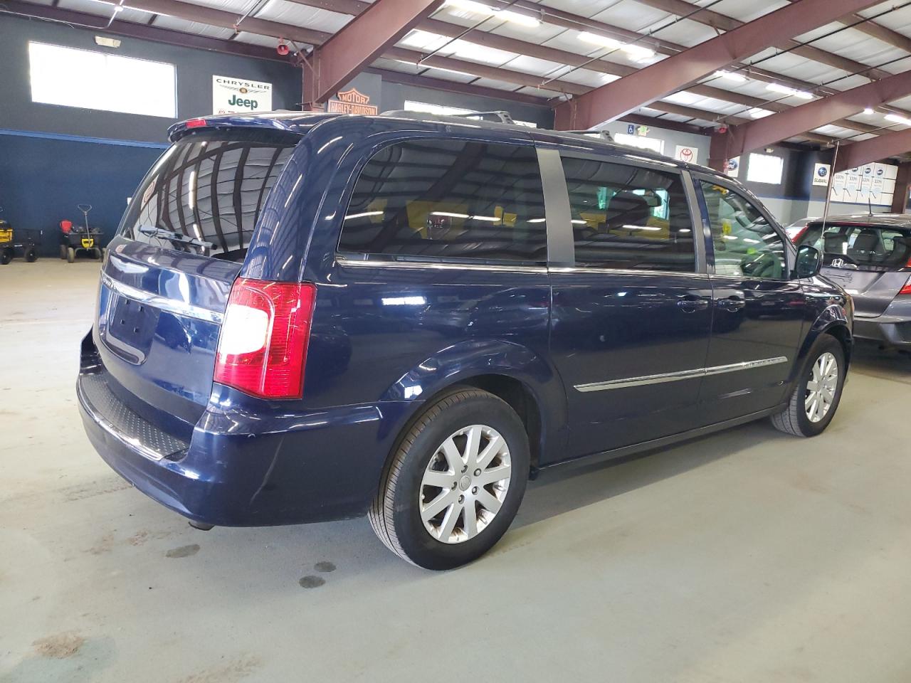 CHRYSLER TOWN & COUNTRY TOURING