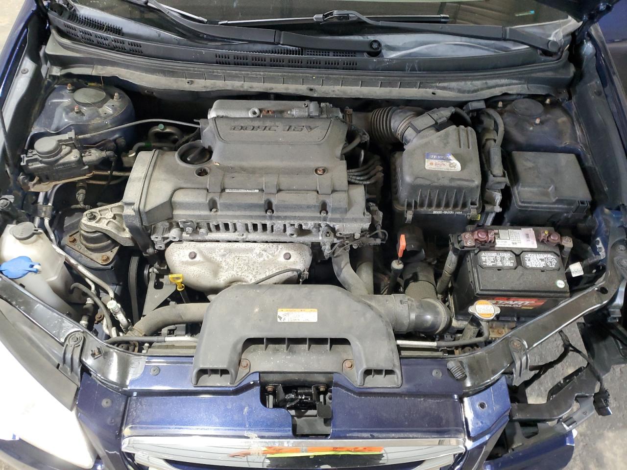 HYUNDAI ELANTRA BLUE