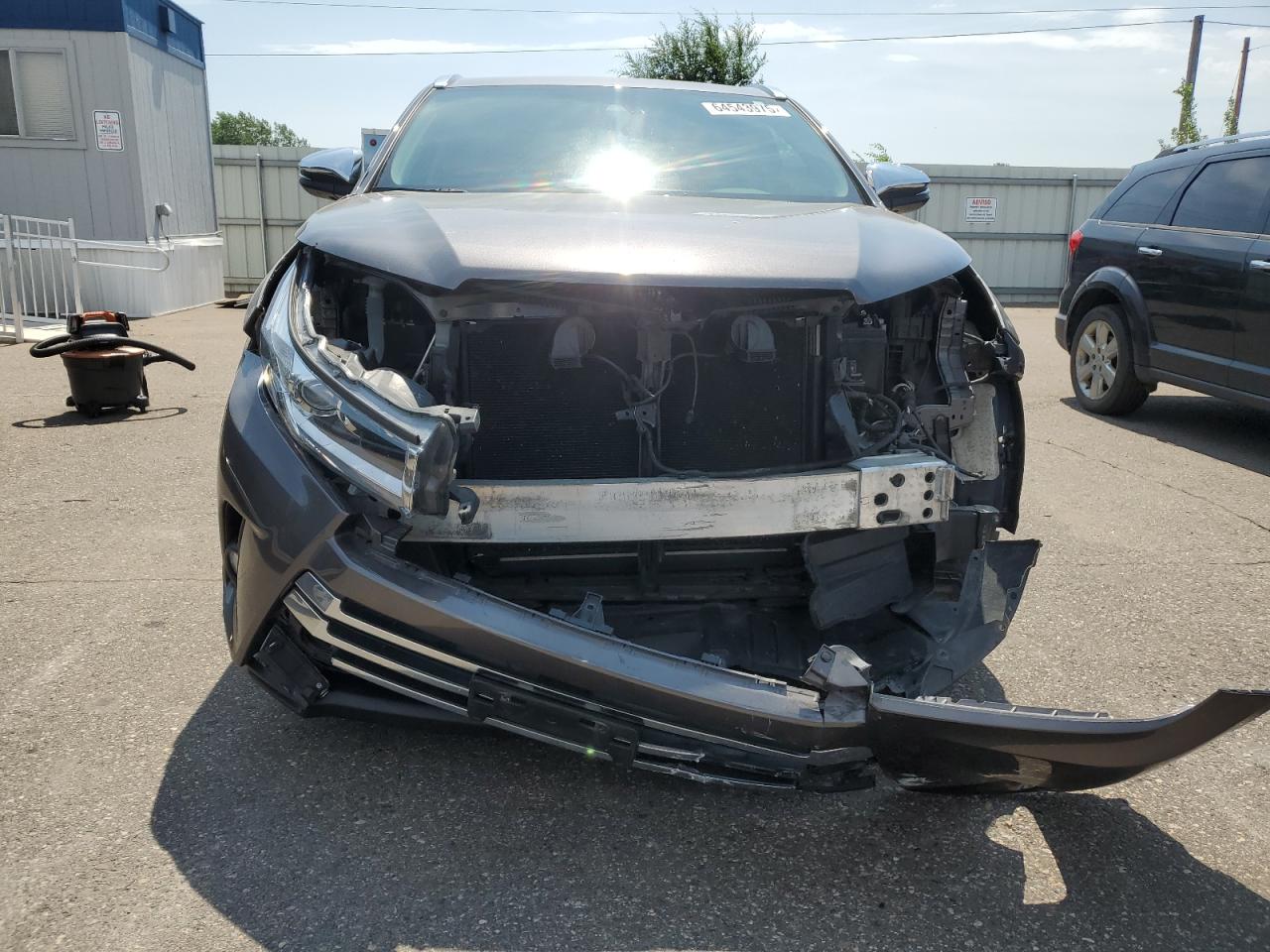 TOYOTA HIGHLANDER LIMITED