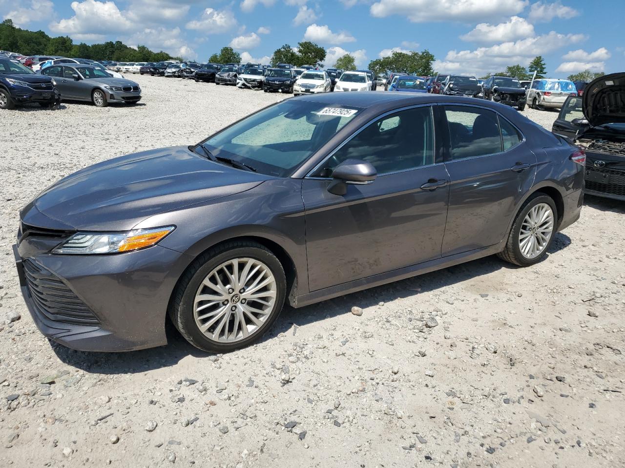 TOYOTA CAMRY XLE