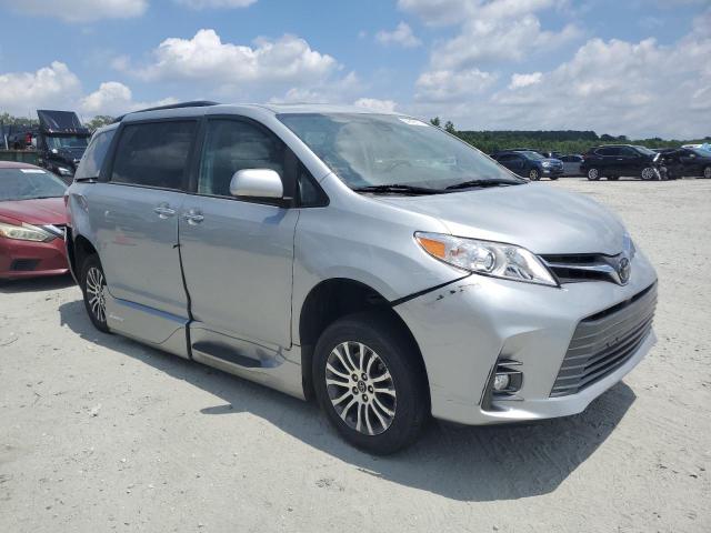 2019 TOYOTA SIENNA XLE 5TDYZ3DCXKS997801