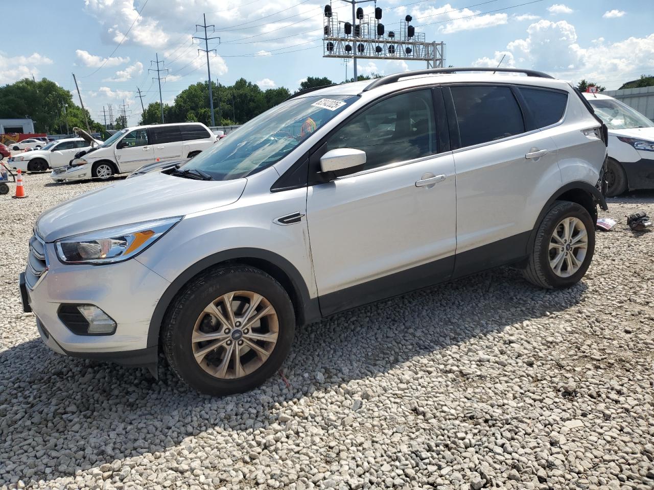 FORD ESCAPE SE