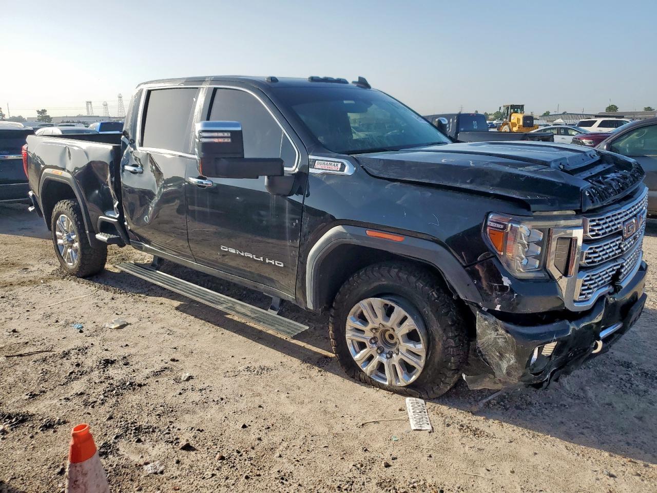 GMC SIERRA K2500 DENALI