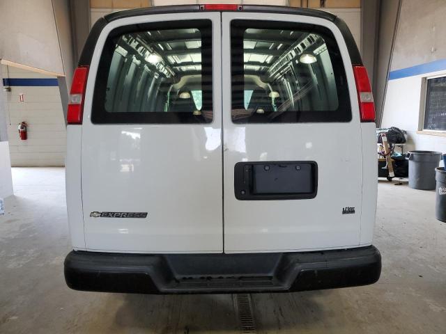 2017 CHEVROLET EXPRESS G2 1GCWGAFF4H1132594