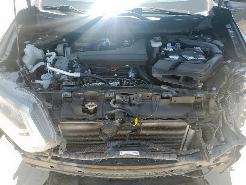 2017 NISSAN ROGUE S KNMAT2MT4HP551305