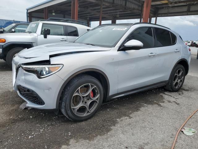 zaspakbnxn7d48071 Alfa Romeo Stelvio Ti 2022