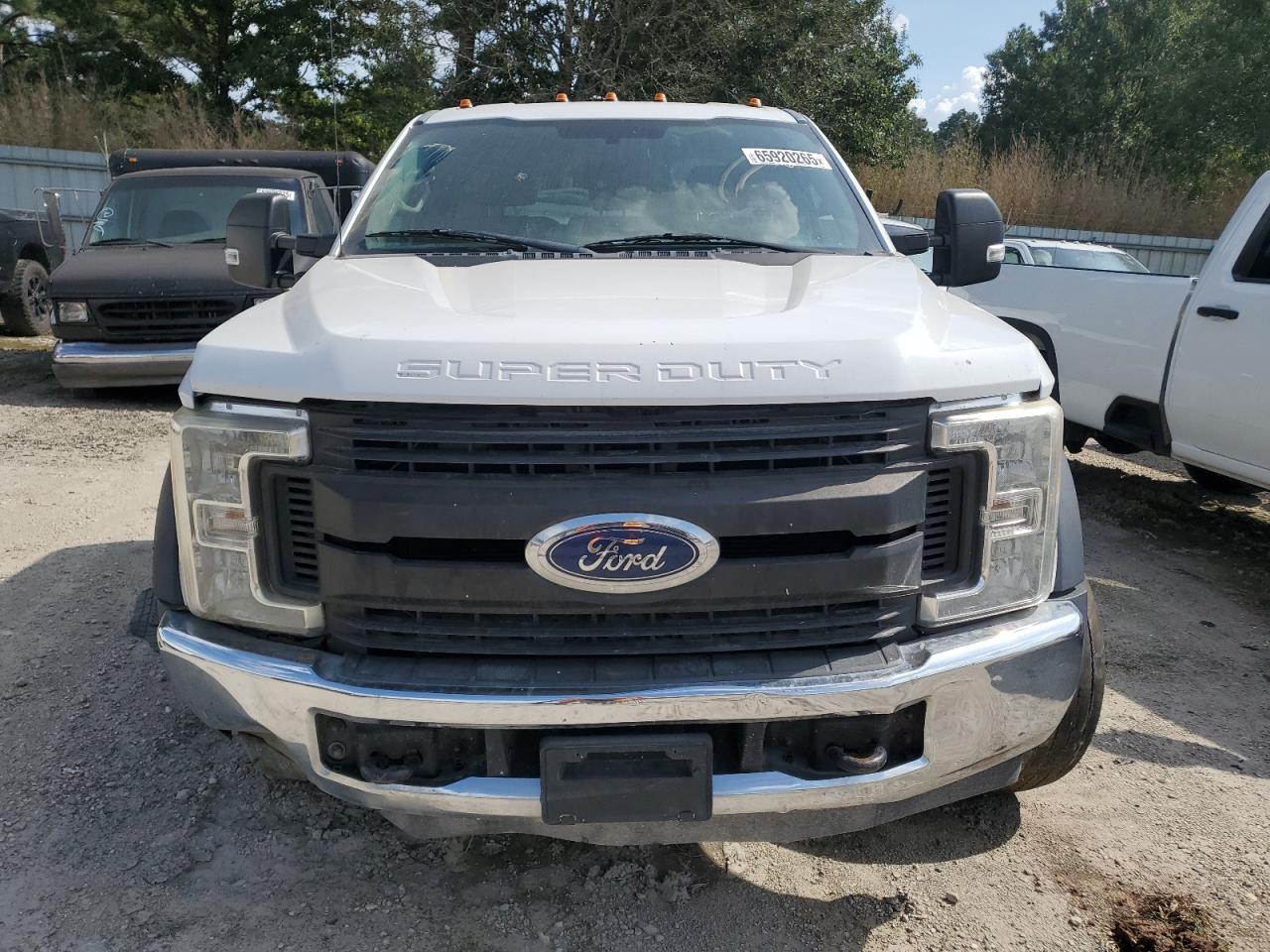 FORD F-550 SUPER DUTY