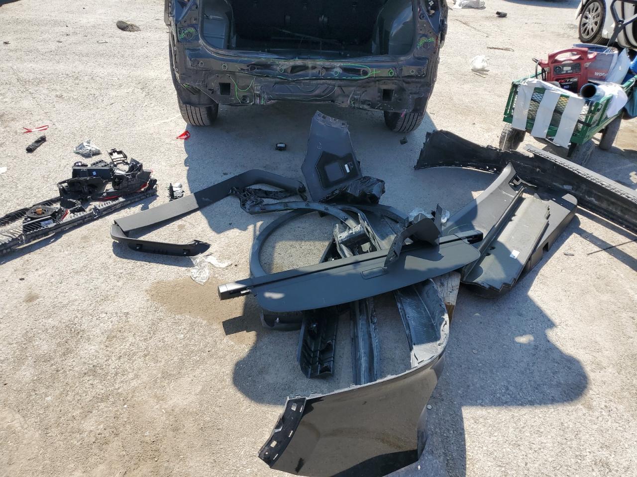 VOLKSWAGEN TIGUAN SE