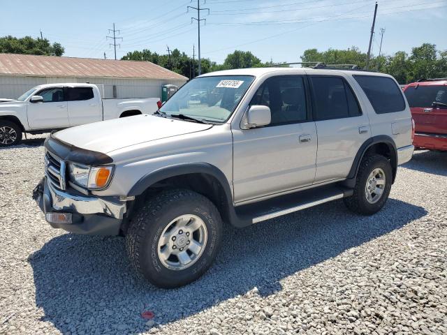 TOYOTA 4RUNNER SR