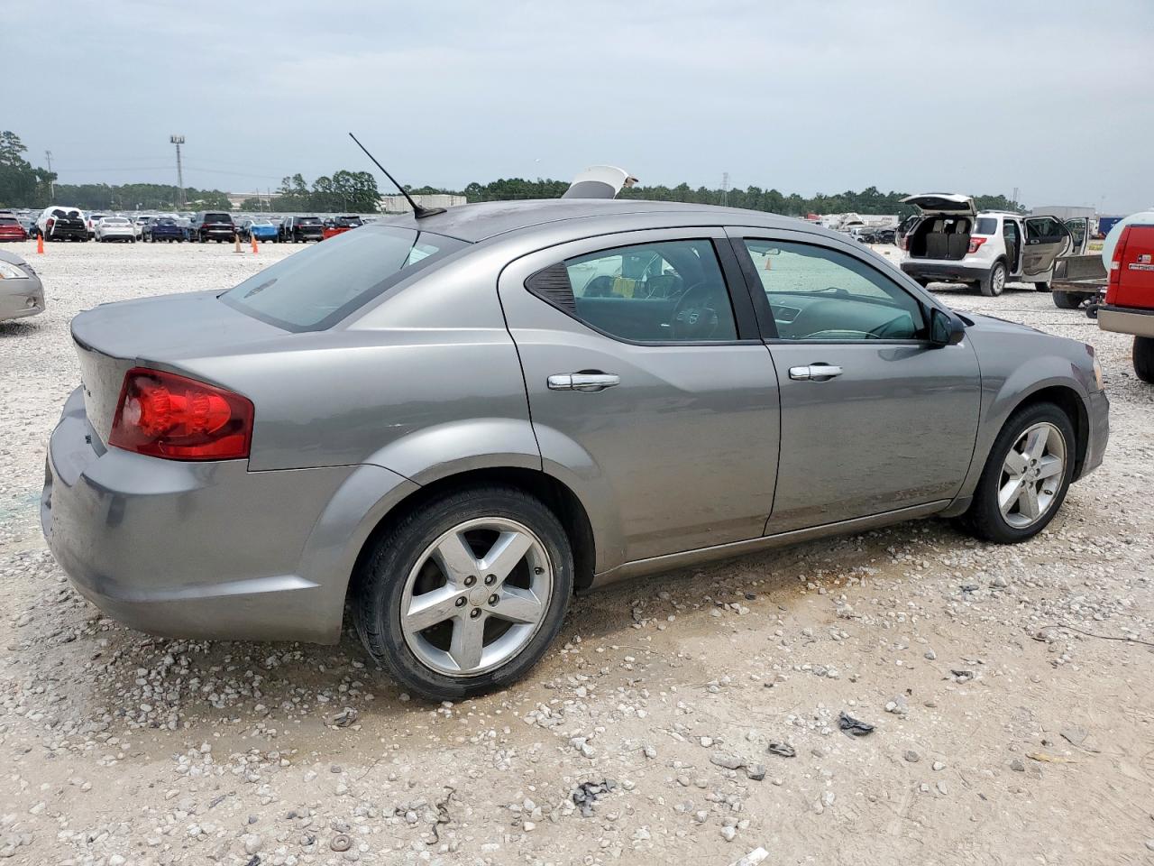 DODGE AVENGER SE